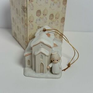 1992 ENESCO Precious Moments THERES A CHRISTIAN WELCOME HERE Church Ornament H7